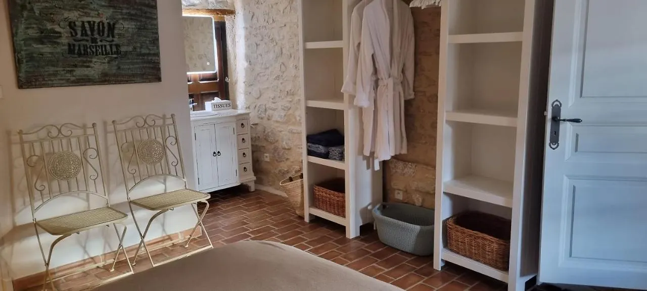 Mas Tulipe De Soie Bed & Breakfast Bevons France